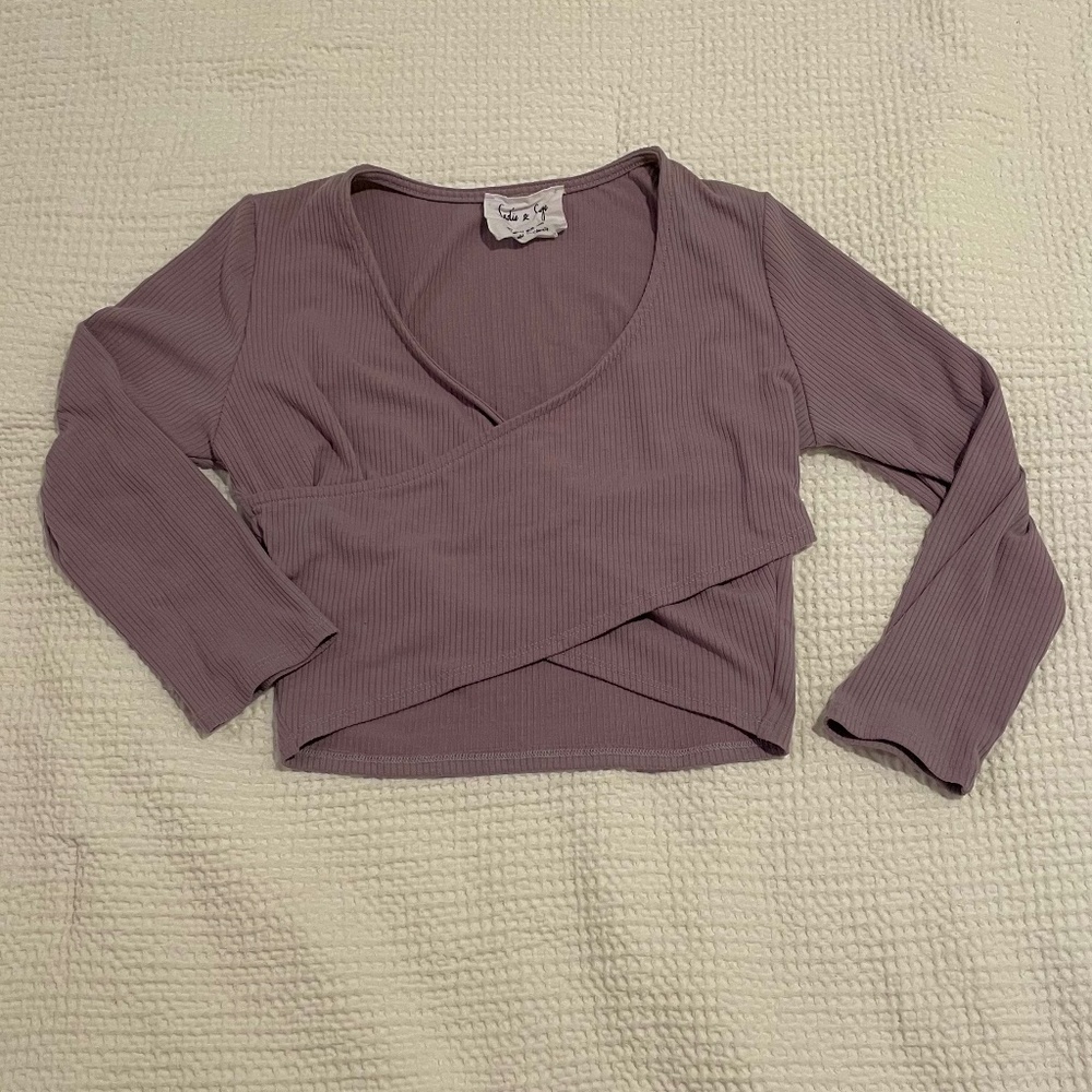 Cross over long sleeved top